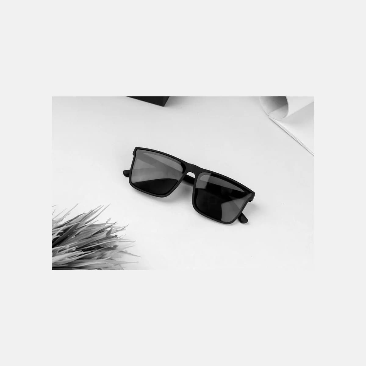 Metro Rectangular Sunglasses